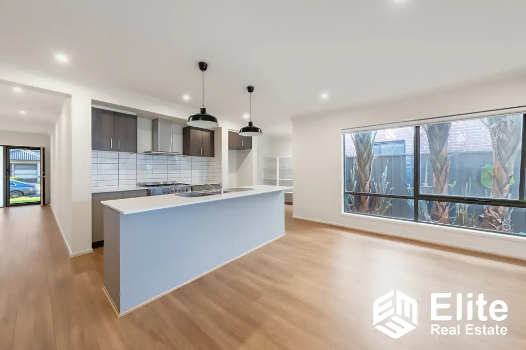 Modern Family Living in Prime Tarneit Location - 4 BEDROOMS