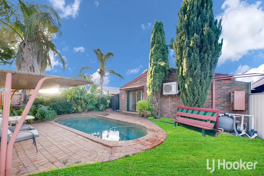 24 Westmelton Drive, Melton West, VIC 3337