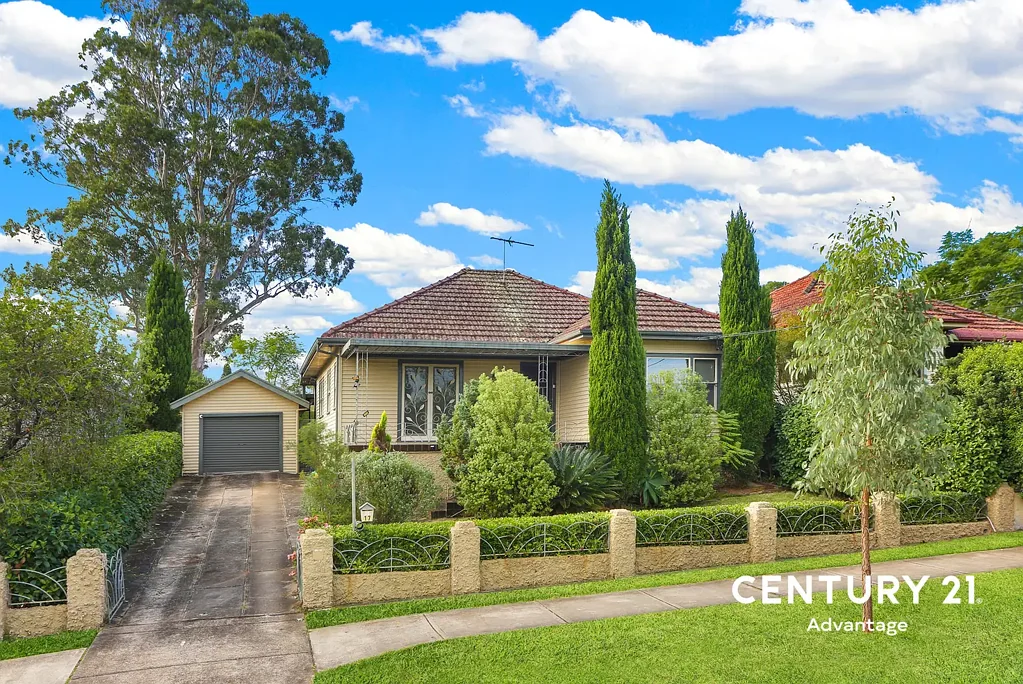 17 Burra Street, Pendle Hill, NSW 2145
