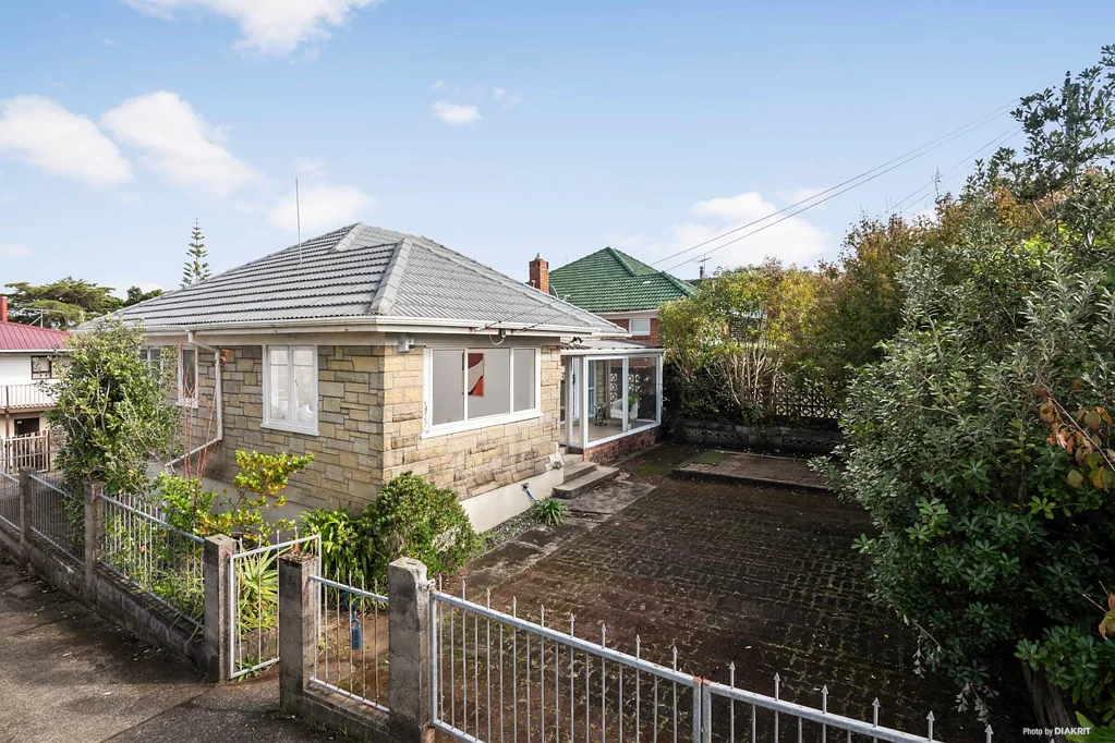 89 Carlton Street, Hillsborough, Auckland City, Auckland