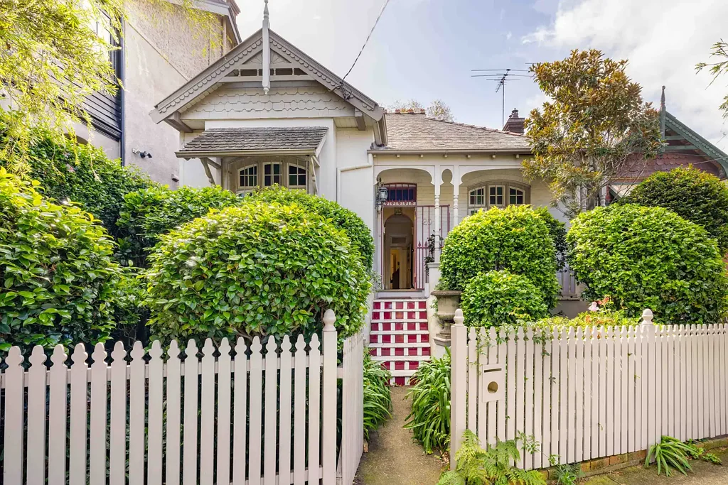 28 Gordon Crescent, Stanmore, NSW 2048