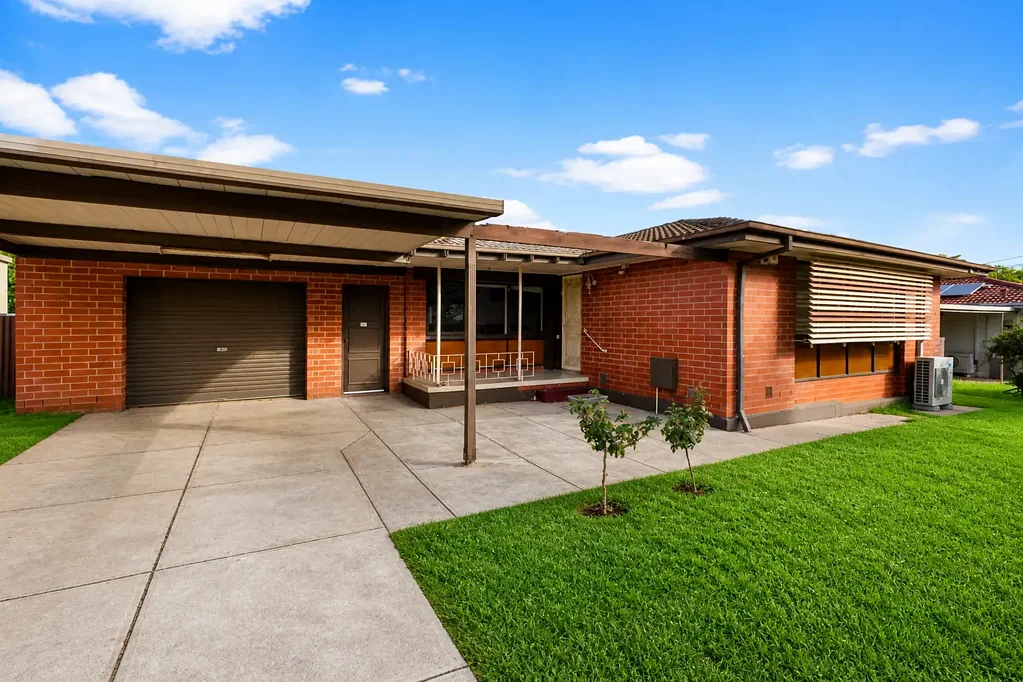 Ingle Farm 3房  Space, Potential & Location - The Complete Package!