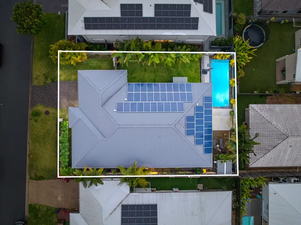 Pimpama 4 Bedroom Stylish Family Home with Poolside Living