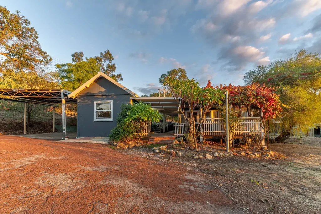 15 Throssell Road, Greenmount, WA 6056