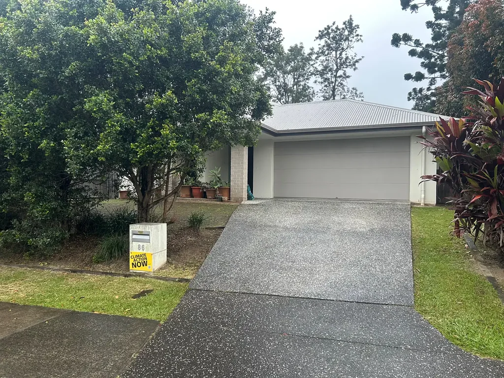 Address Withheld, Ferny Grove, QLD 4055