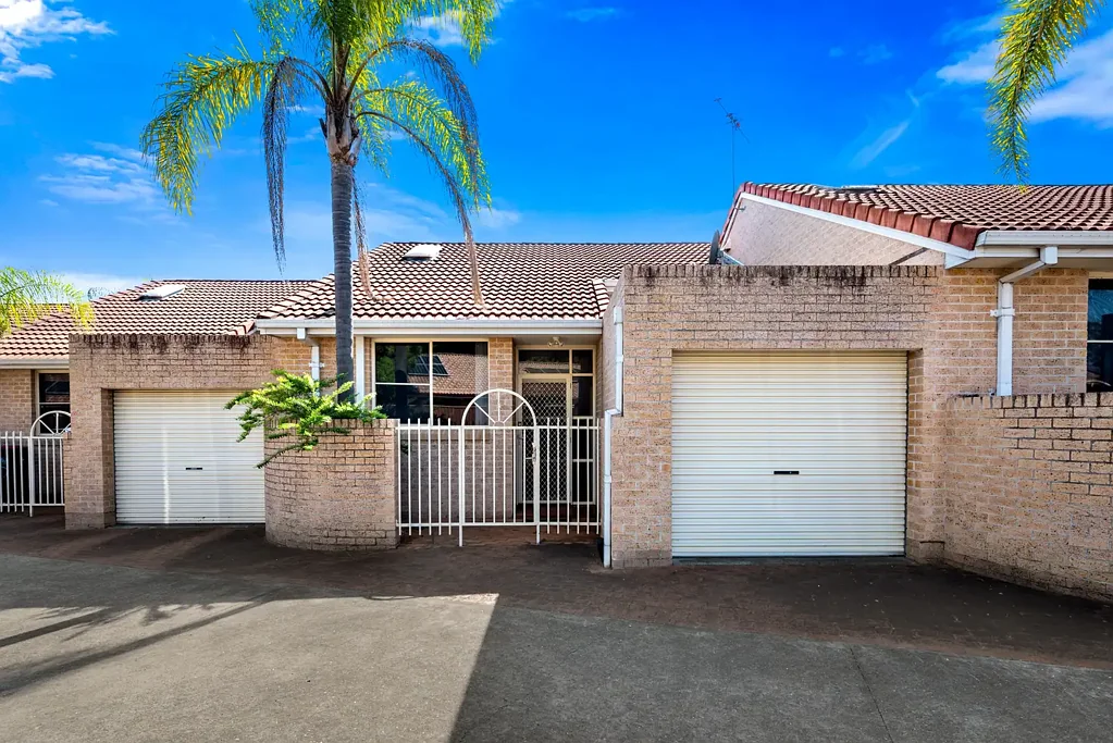 Ingleburn 2ਬੈੱਡਰੂਮ Charming Two-Bedroom Villa in Ingleburn