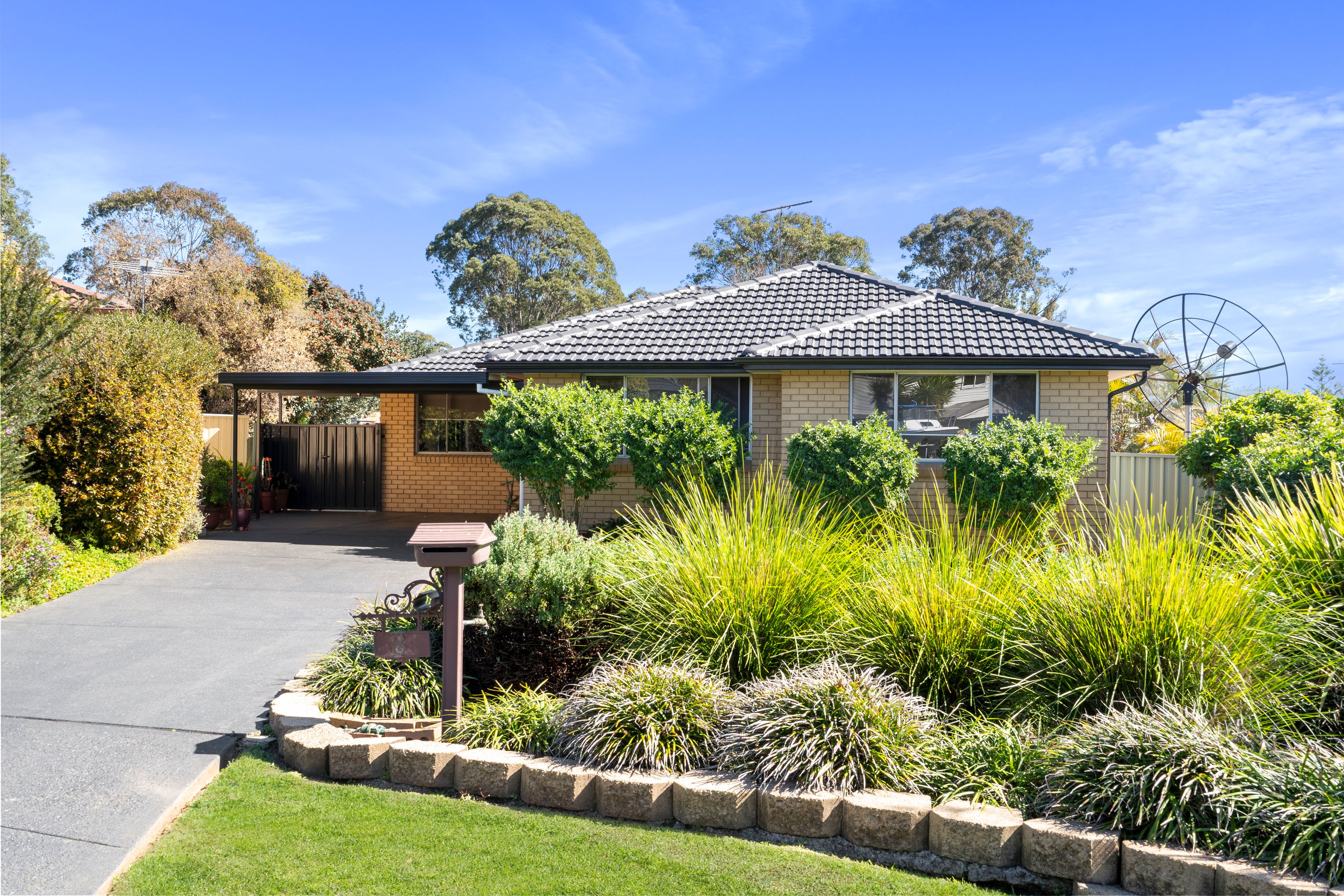 8 CRESS PL, MACQUARIE FIELDS NSW 2564, 0 chambres, 0 salles de bain, House