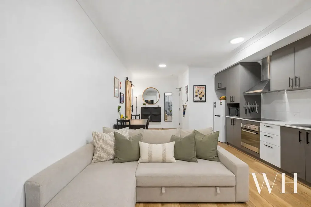 North Coogee 1Moenga Coastal Living Just Moments from the Shore