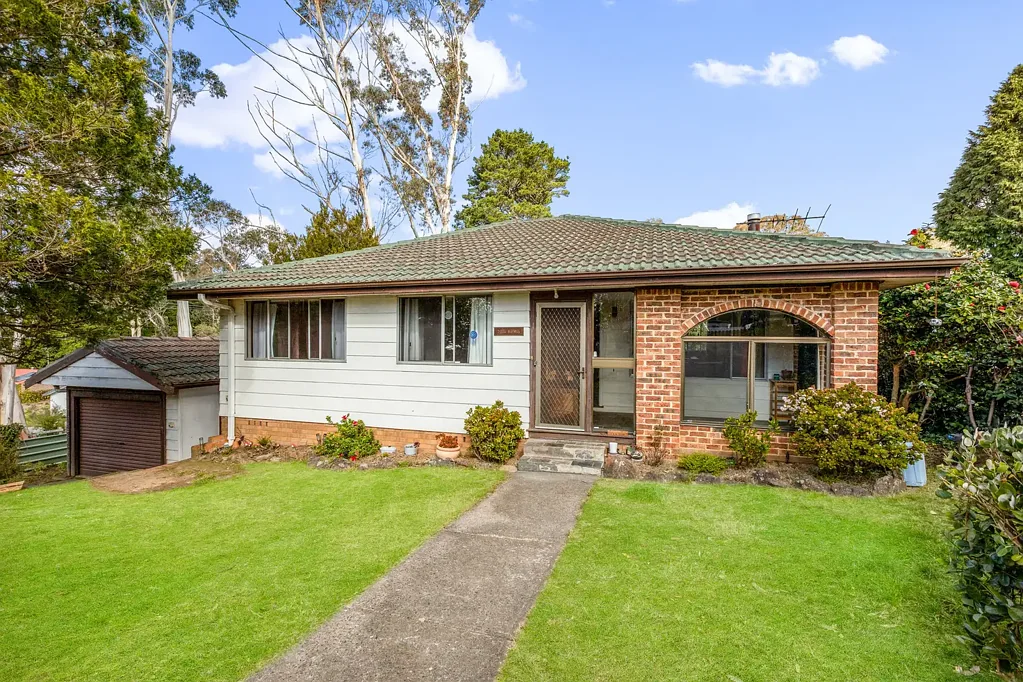Katoomba 3બેડરૂમ Classic Katoomba Cottage with Endless Potential