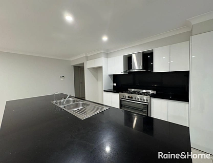 12 Cymbeline Street, Rosemeadow, Macarthur Region, 4部屋, 2バスルーム, House