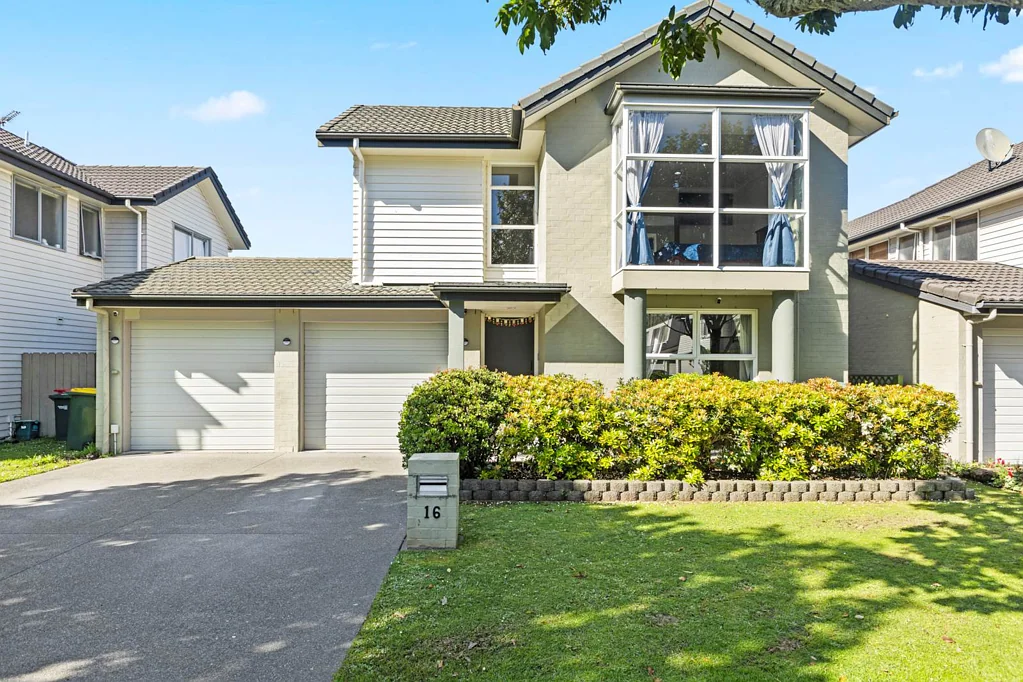 16 The Track, Takanini, Papakura, Auckland