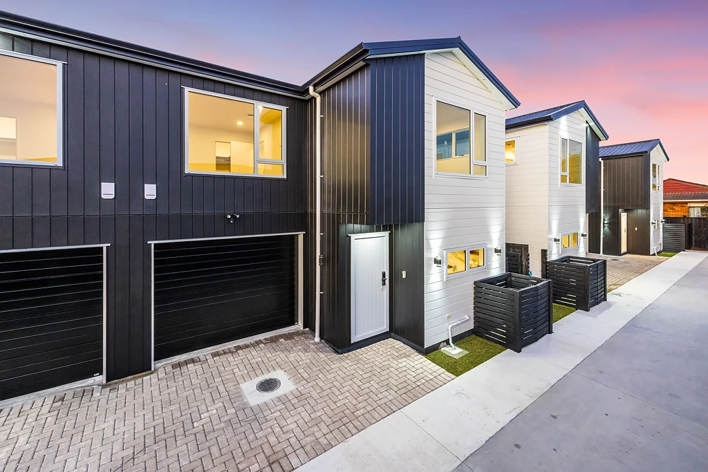 Weymouth 4Zimmer Ready to Move in - Title and CCC Issued!