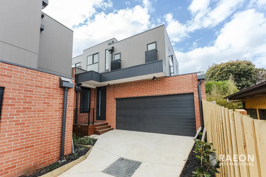 Kingsbury 4房 全新四卧室联排别墅，位于 Kingsbury 中心，非常适合家庭居住。 Brand new four bedroom townhouse, ideal for family living in the heart of Kingsbury.