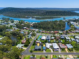 6 Boeing Avenue, Lake Conjola