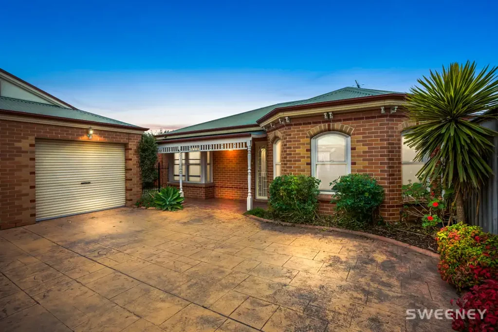 Charming 2 bedroom Villa!!
