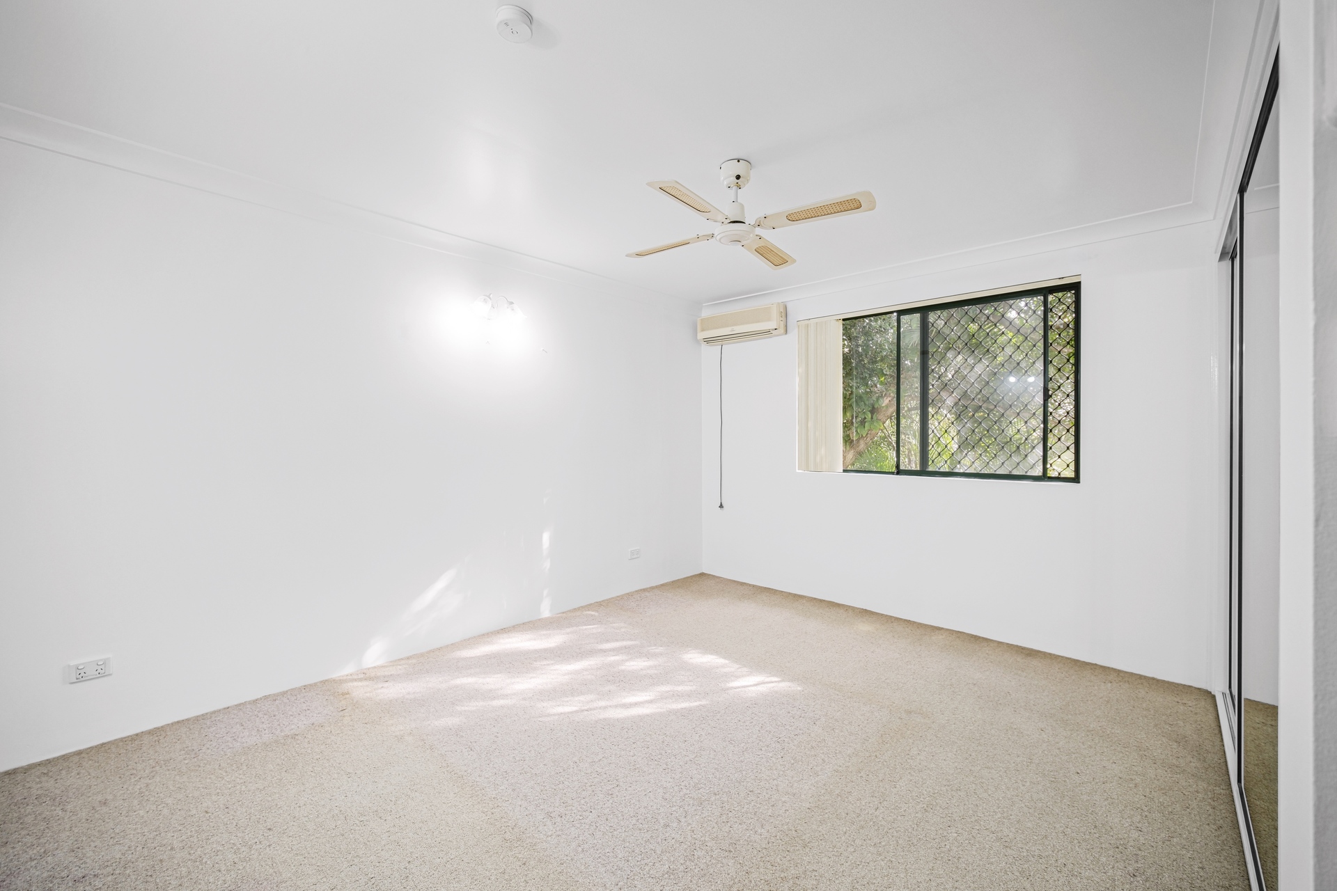 UNIT 4 3 LAKE ST, TUNCURRY NSW 2428, 0 침실, 0 욕실, Unit