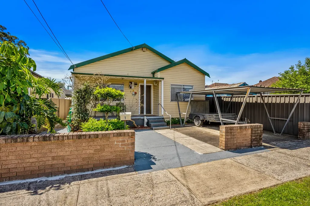Auburn 3房 绝佳机会 - 占地524平方米的一尘不染的家庭住宅 WHAT AN OPPORTUNITY - IMMACULATE FAMILY HOME ON A 524SQM BLOCK - OPEN TO VIEW THURSDAY 5.30 TO 6PM AND SATURDAY 2 TO 2.30PM