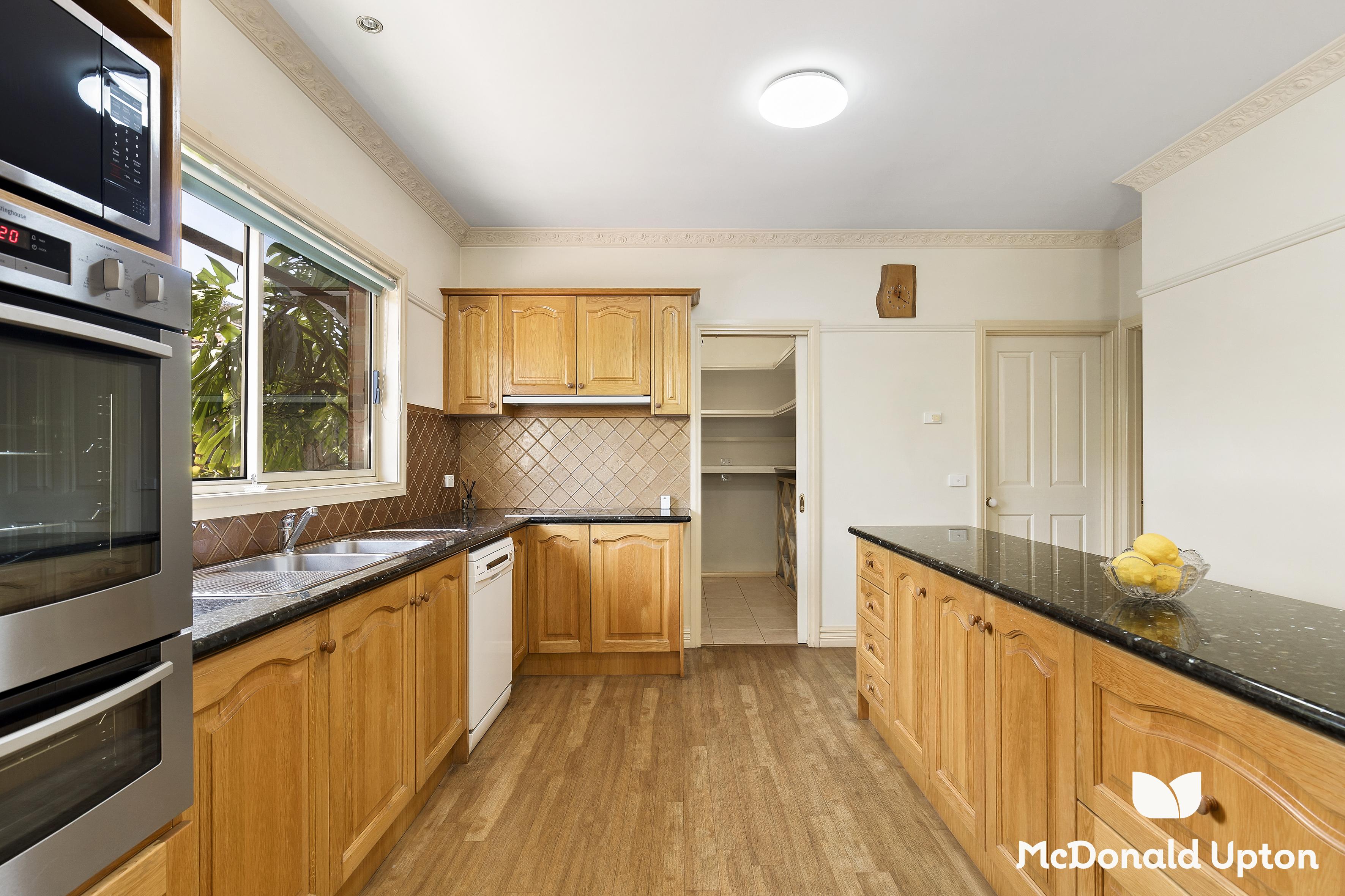 16 TREADWELL RD, ESSENDON NORTH VIC 3041, 0 Bedrooms, 0 Bathrooms, House