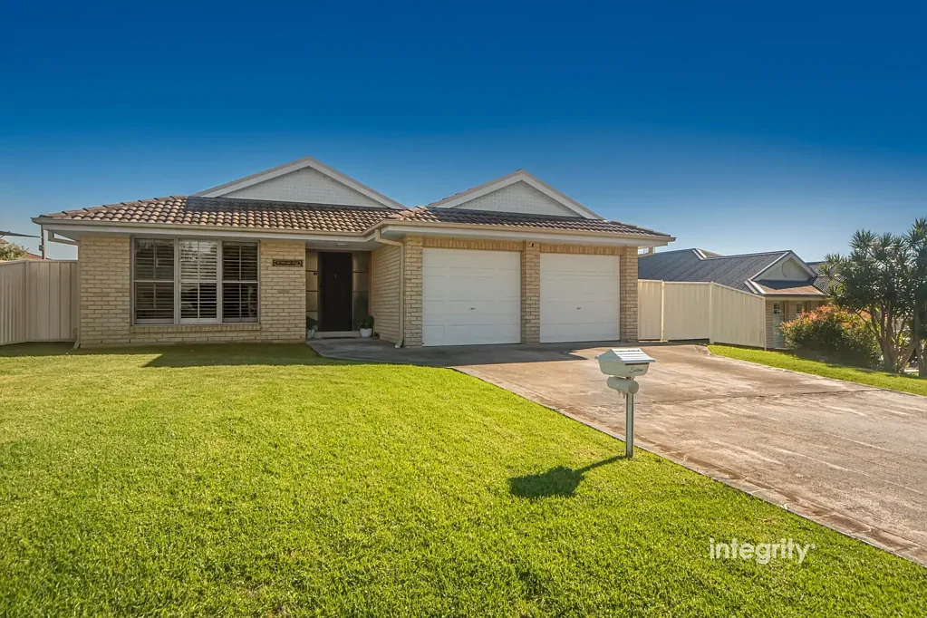 22 Warrigal Street, Nowra, NSW 2541