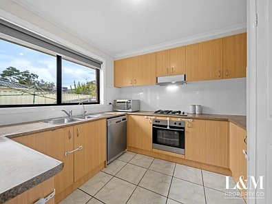 5 Congo Court, Roxburgh Park, VIC 3064, 3房, 2浴, House