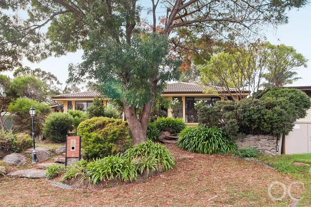 Aberfoyle Park 3chambre Open the Door to Corner Block Living with a Generously Sized Home