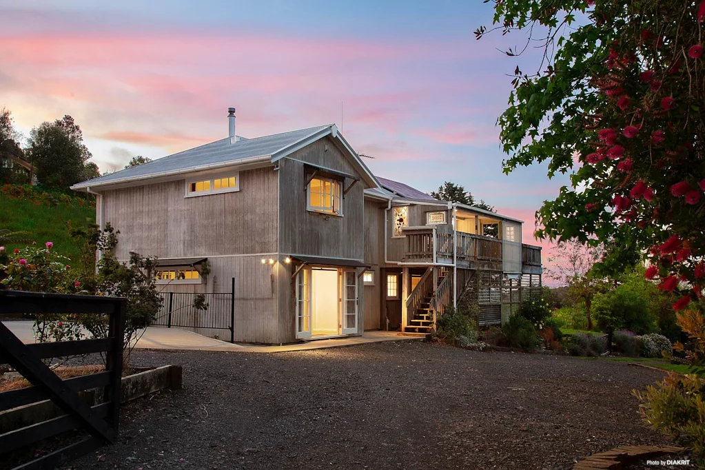 Onewhero 5Kwarto WE’RE GONE, SELL IT!