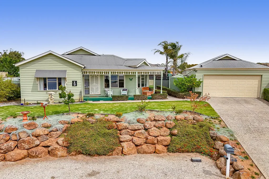 5 Joan Court, Bacchus Marsh, VIC 3340