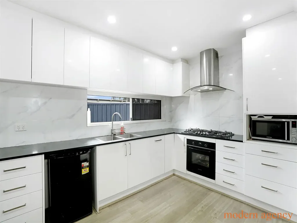 Beechboro 4房  Fully Rebuilt | Modern Living Meets Investment Opportunity in the Heart of Beechboro