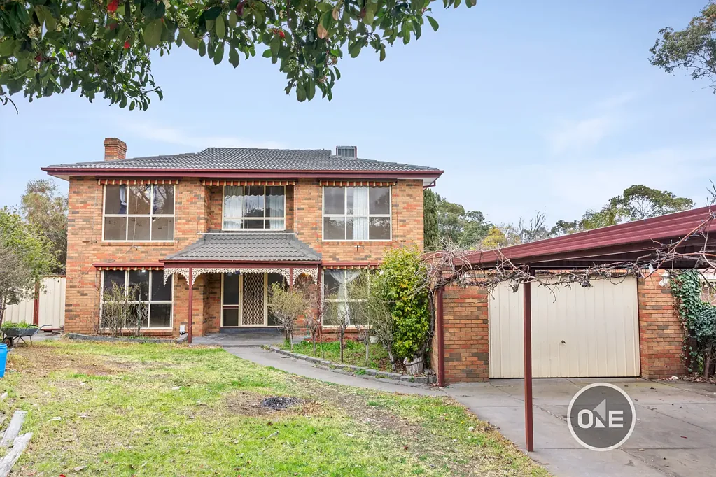 Sunbury 5 Bedroom Your Dream Family Home Awaits in Sunbury's Coveted Gum Tree Hills Estate