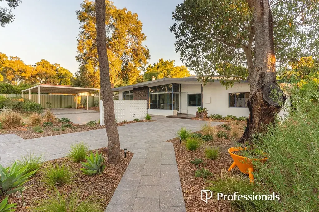 55 Snowball Road, Kalamunda, WA 6076