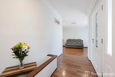 7 Chaparral Crescent, Willetton, WA 6155, 3 slaapkamers, 2 badkamers, House