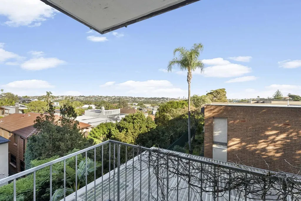 Private and Spacious 2 Bedroom Apartment with Views..