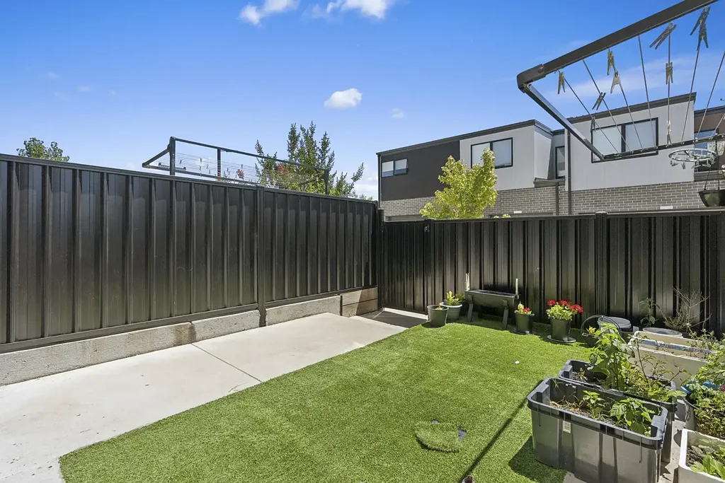 Coombs 3Zimmer Modern Townhouse Living in Coombs