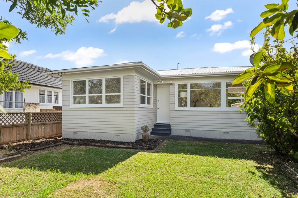 Pakuranga 3房  FORGET PREVIOUS PRICES, PRESENT ALL OFFERS!
