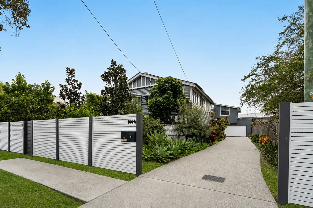 Nundah 3 Slaapkamer A Rare Offering of House-Sized Proportions!