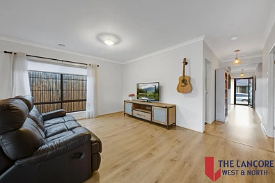 32 Brewster Drive, Kalkallo, VIC 3064, 3 Bedrooms, 2 Bathrooms, House