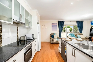 2 Murray Way, Buronga, NSW 2739, 4 Bedrooms, 2 Bathrooms, House