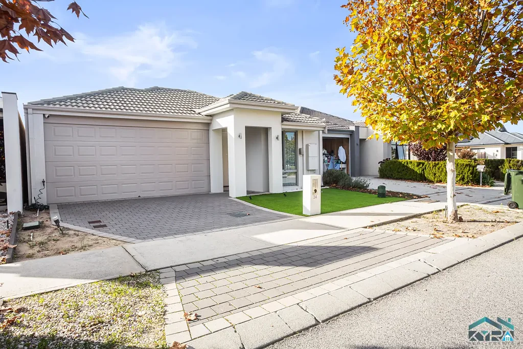 Piara Waters 4 Bedroom 24 Doryanthes Avenue Piara Waters WA