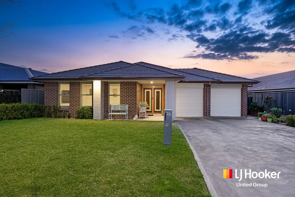 Harrington Park 4બેડરૂમ Spacious Family Living in a Sought-After Harrington Park