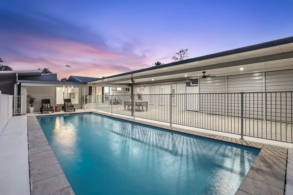 118 Bellay Road, Beachmere, QLD 4510