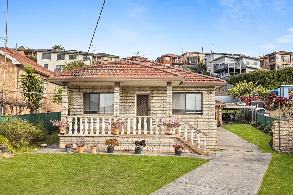 40 Auburn Parade, Cringila, NSW 2502