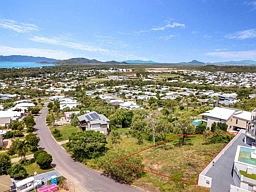 27 Britomart Street, Bushland Beach