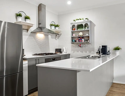32 Canopy Circuit, Forrestfield, WA 6058, 4 phòng ngủ, 2 phòng tắm, House