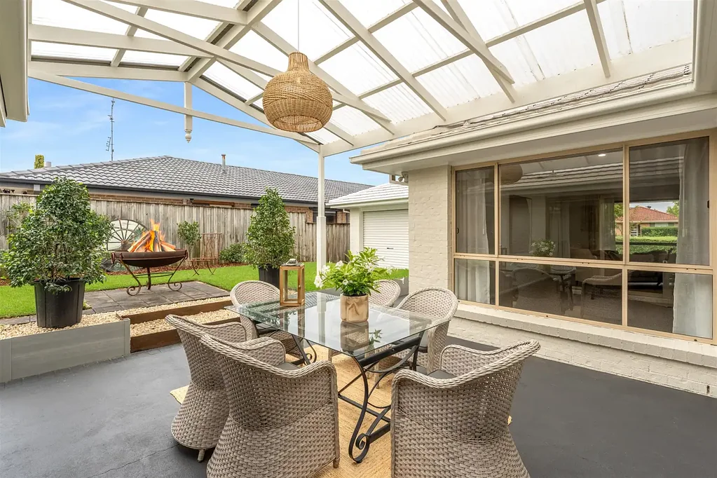 Bowral 4બેડરૂમ Quality Renovation, Sun-Filled Living, Effortless Entertaining