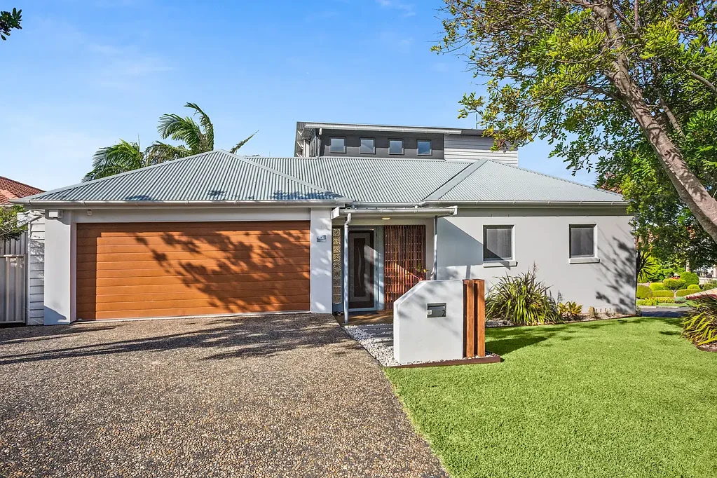 Shell Cove 4 Bedroom Exclusive Coastal Living!