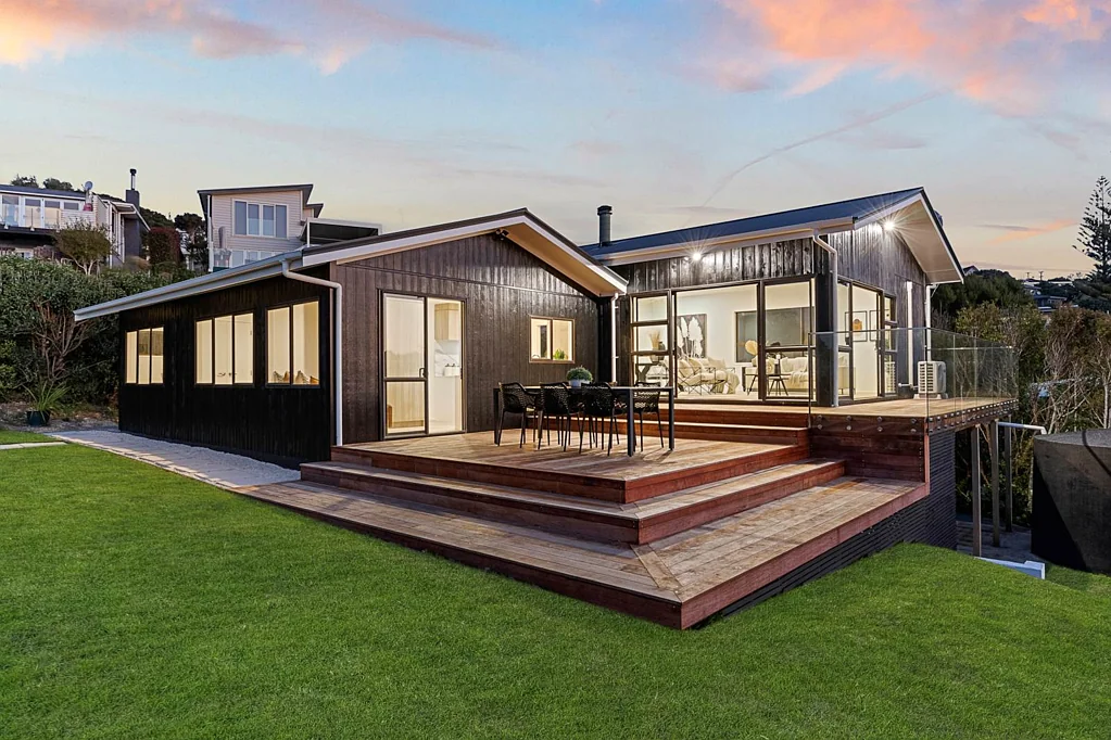 Stanmore Bay 3Kwarto URGENT SALE, PRESENT ALL OFFERS