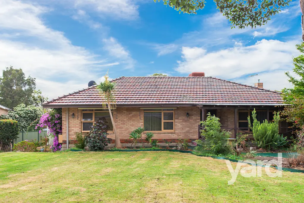 1 Braydon Road, Attadale, WA 6156