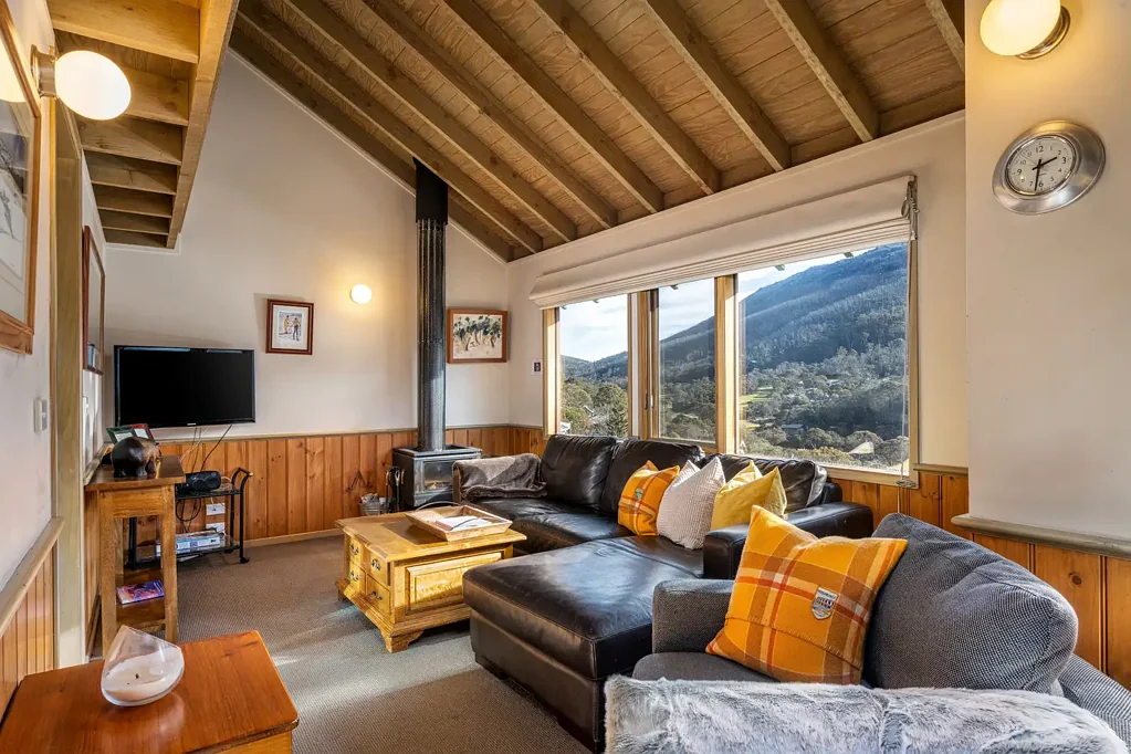 Thredbo 3બેડરૂમ Spectacular Mountain Outlooks Paired with Doorstep Parking