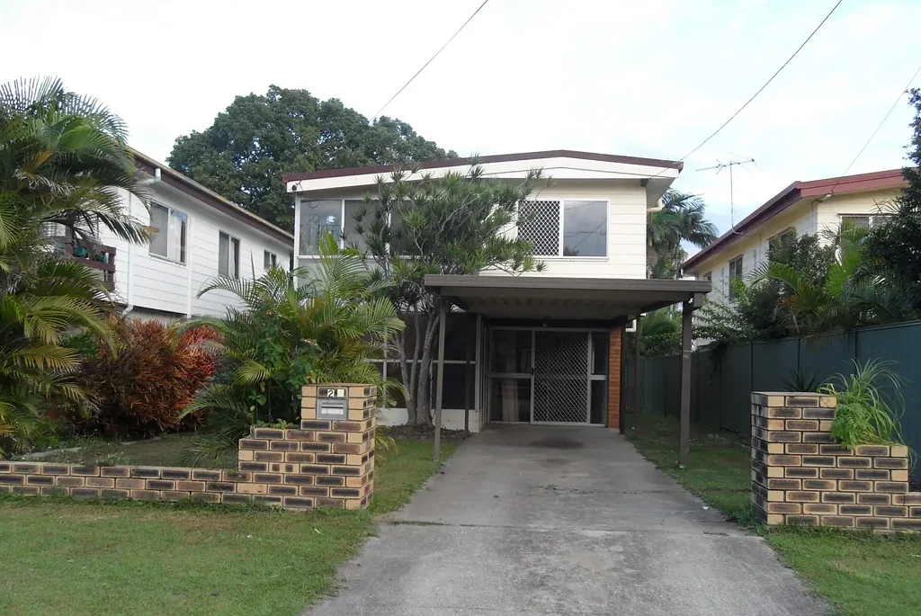 Redcliffe 4 bedder!
