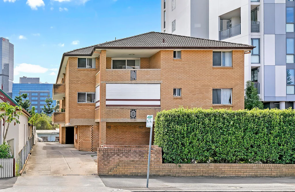 Parramatta 2Zimmer 2 Bedroom low maintenance living in Prime Parramatta location